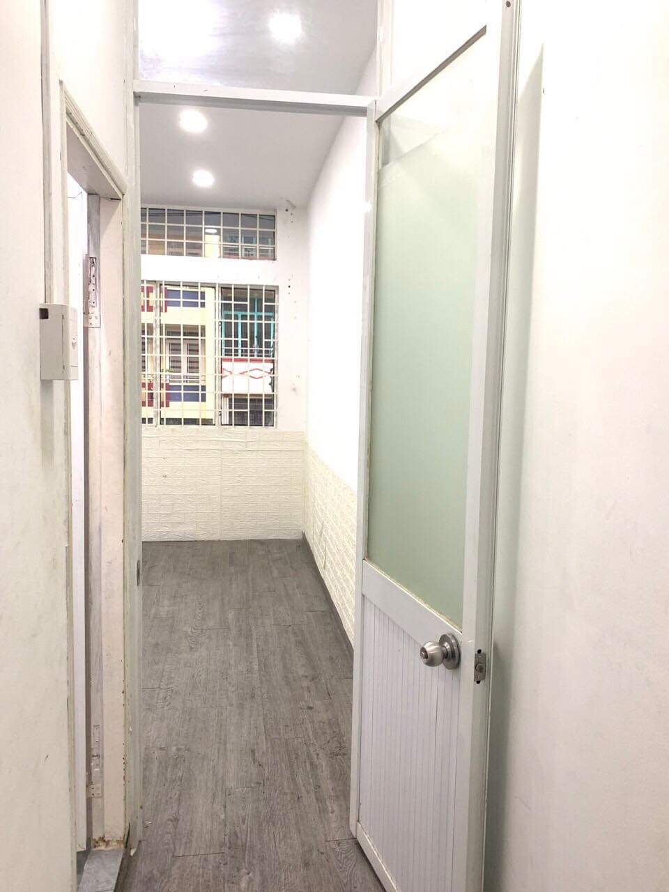 Cho thuê nguyên Căn  MTĐ CAO ĐẠT, Phường 1, Quận 5